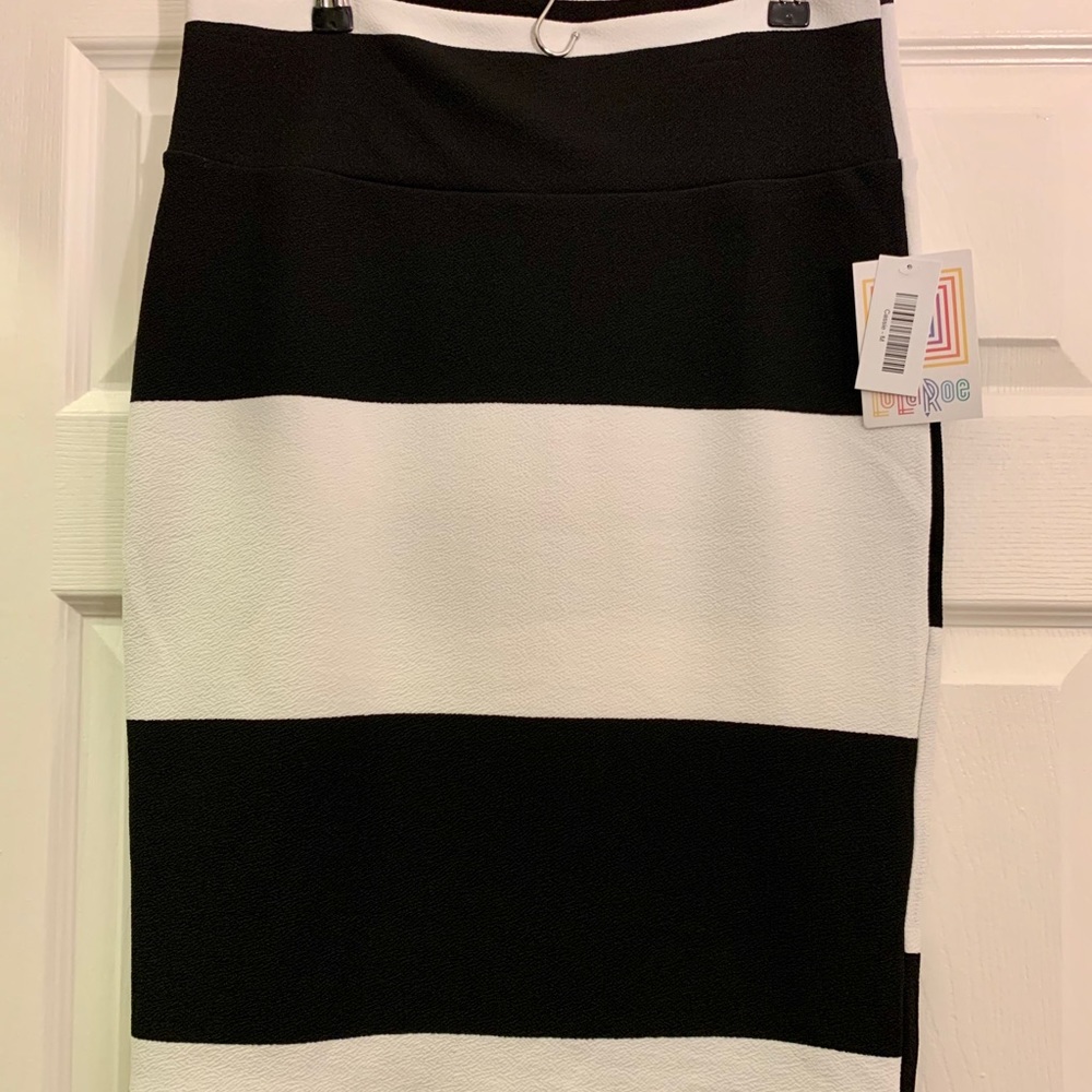 Lularoe Cassie skirt